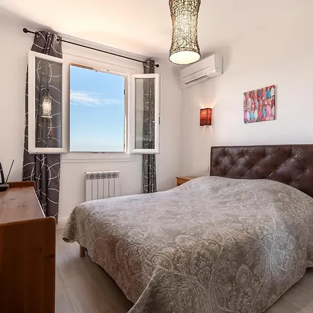 Alta Vista , Avec Piscine Privee Et Vue Exceptionnelle Pres D'ajaccio *
