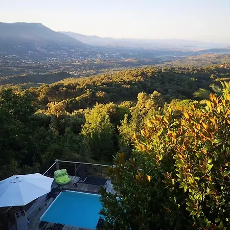 Alta Vista , Avec Piscine Privee Et Vue Exceptionnelle Pres D'ajaccio *